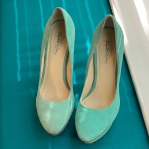 Elizabeth and James Turquoise pumps